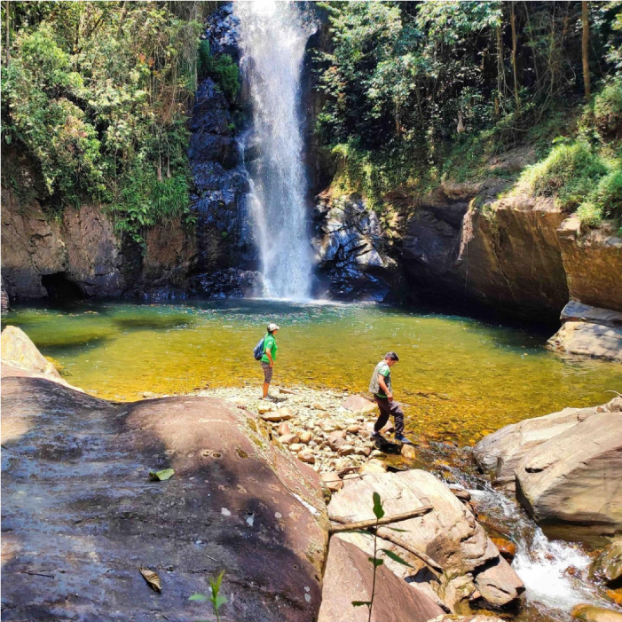 CARANAVI-03.jpg